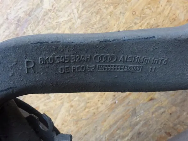 AUDI A4 B8 8K 2.0 TDI Mozzo e Bracci Posteriori Destro OEM image 5