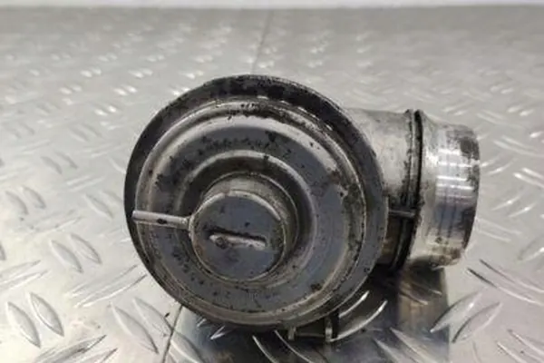 Válvula EGR BMW 5 Touring (E61) 2.0L Diésel image 2