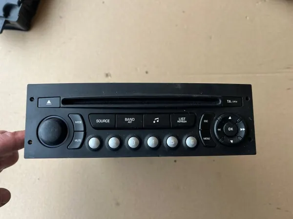 Radio CD OEM 96662670XT para Citroen C4 Picasso 2006-2010 image 2