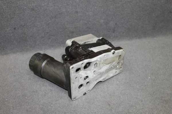 Oljefilterbas BMW F10 F01 E70 F15 F16 - OEM 8515153 image 3