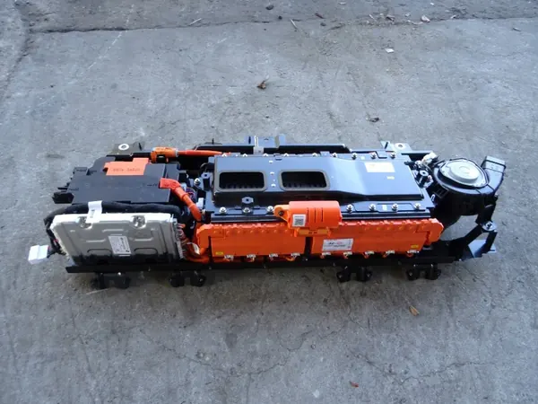 Batterie Kia Sportage V OEM 35506-P000 70Ah Occasion image 2