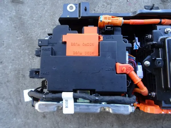 Batterie Kia Sportage V OEM 35506-P000 70Ah Occasion image 4