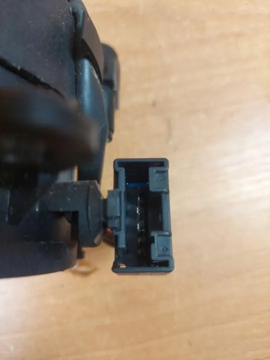 Motor für linke Schiebetüröffnung OEM 9680250380 image 3