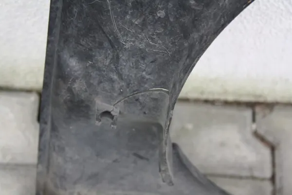 Mitsubishi Pajero Sport I Shogun Fan Cover MR258671 image 5