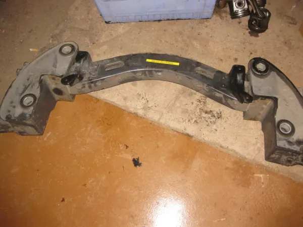 Iveco Daily Ophangbalk OEM 580232323 - Gebruikt image 2