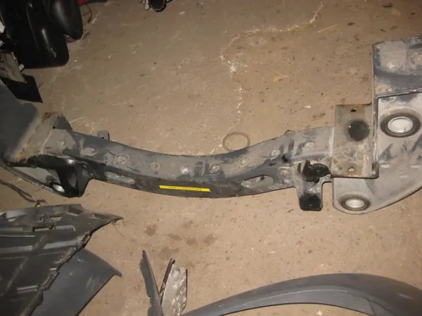 Iveco Daily Ophangbalk OEM 580232323 - Gebruikt image 5