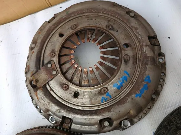 PEUGEOT 3008 II 1.5 BHDI Kaksoismassapyörä 9818024380 image 4