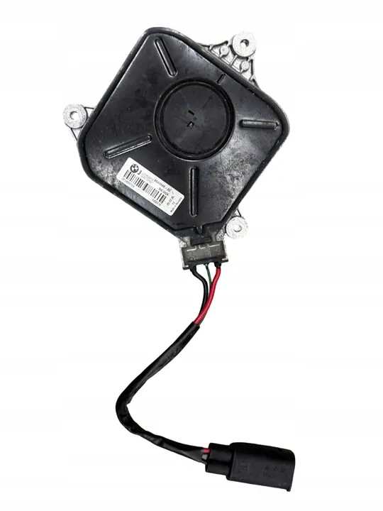 BMW F20 F21 F30 F31 Kylarrubbe Motor 400W OEM 8641946 image 2