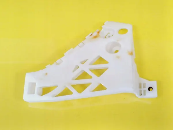 Scivolo di montaggio paraurti destro anteriore Mazda 5 2006 C2355001 image 2