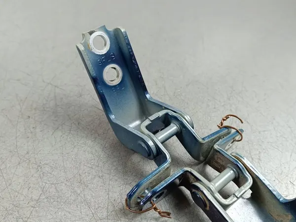 Vordertürscharniere Suzuki SX4 S-Cross 2023 FOB51243 image 2