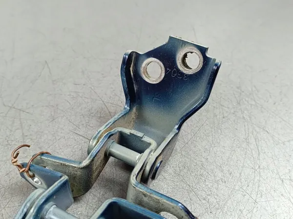 Vordertürscharniere Suzuki SX4 S-Cross 2023 FOB51243 image 3