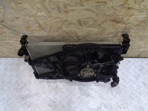 Vesijäähdytin Tuuletin Sarja OEM Fiat Grande Punto 1.3 D image 3