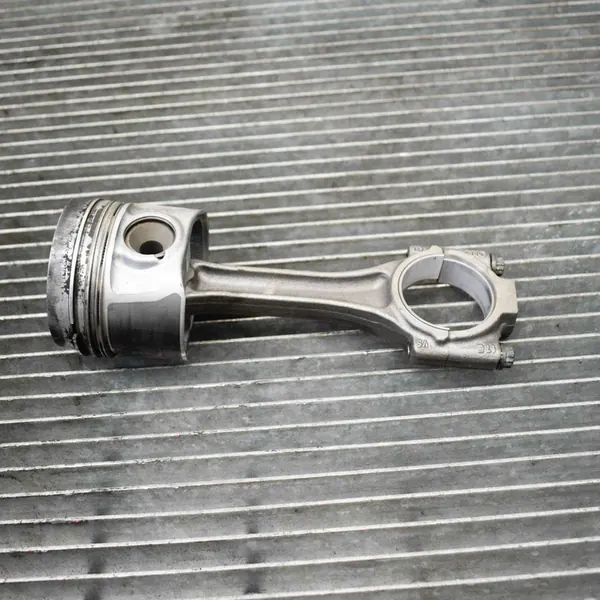 Kolv VW Golf VI 1.6L 77kw 2011 OEM 03L105401A03L107065J image 3