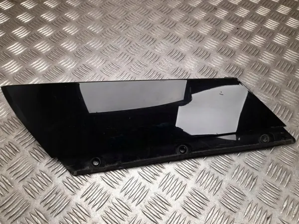 Detalhe de acabamento Ford OE LB5B-S290B52-AC para Explorer 2020 image 2