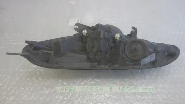 LAMPA Opel Astra Xenon Vasemmalla image 3