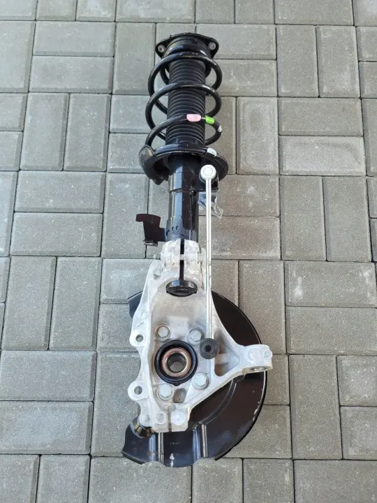 Oikea McPherson-jousitus OEM LUOA1856912 Volvo V40 II image 5