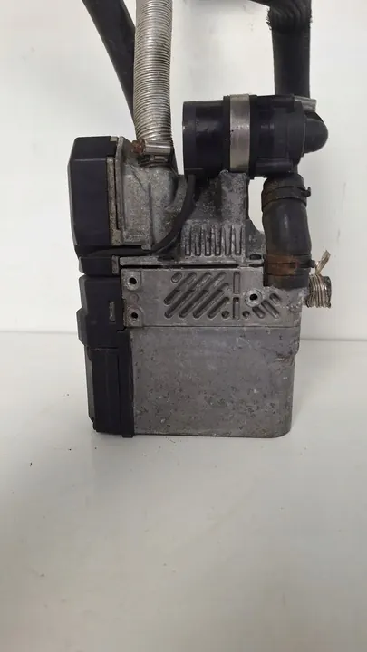 WEBASTO Audi A8 MASTER Parking Heater image 9