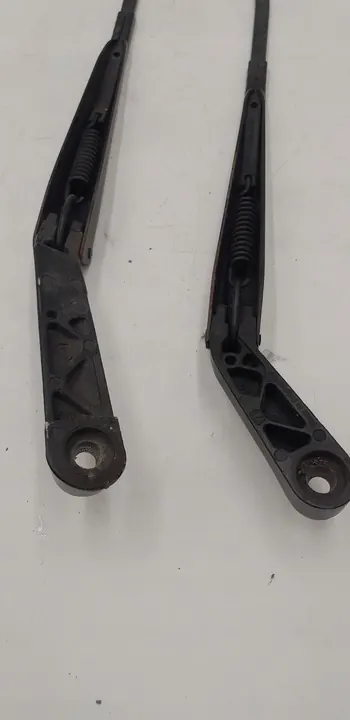 Left Wiper Arm Volkswagen Golf III image 4