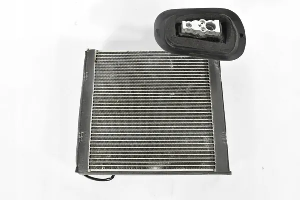 Válvula AC OEM 88501F4100 para Toyota C-HR 1.8H image 2