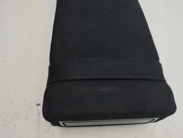 Reposabrazos trasero Lexus IS OEM AMD135634 - Usado image 6