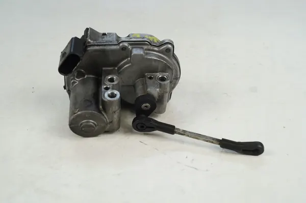 Audi A4 S4 B7 2007 Inlaatspruitstuk Actuator image 6