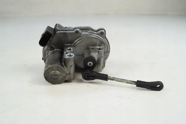 Audi A4 S4 B7 2007 Inlaatspruitstuk Actuator image 7