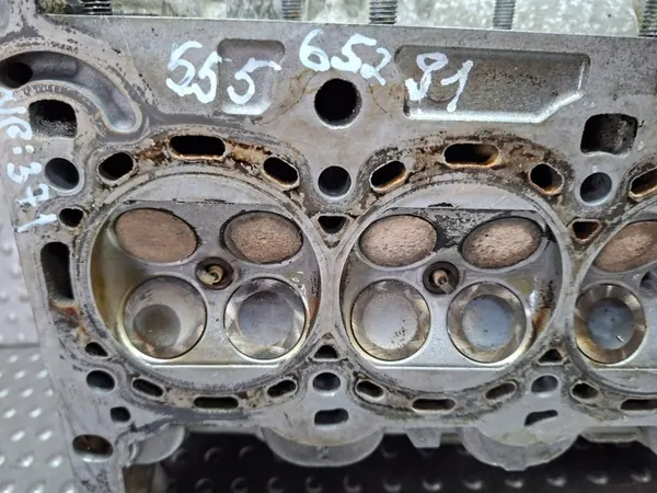 Motorcilinderkop OEM 55565291 voor Opel Astra J image 8