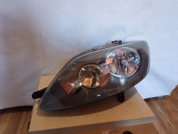 Farol Dianteiro VW Golf V Plus image 2