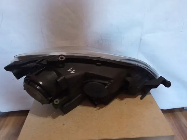 Farol Dianteiro VW Golf V Plus image 3