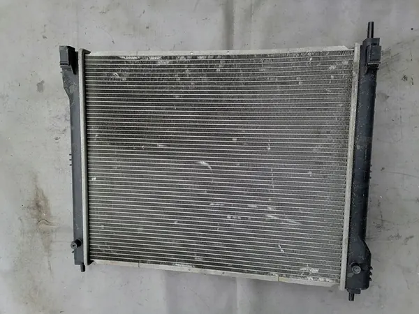 Radiador de agua Nissan Juke 21410-BA61A image 2