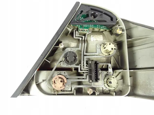 Mercedes-Benz OE A2208200164 Linker Achterlicht image 4