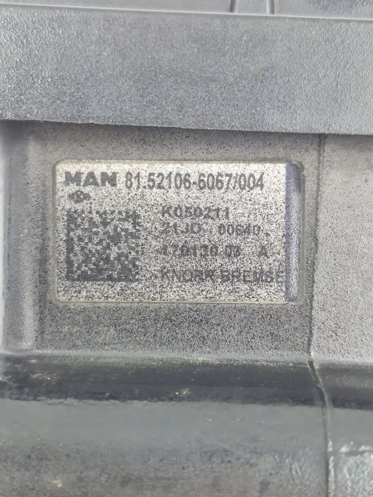EBS-modulatorventil OEM 81521066067 för MAN-lastbilar image 4