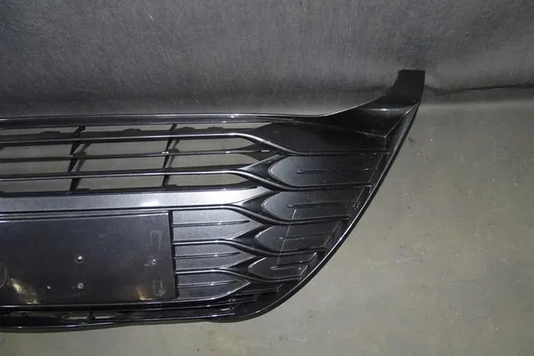 TOYOTA YARIS III LIFT 17-19 PARAURTI ANTERIORE image 3