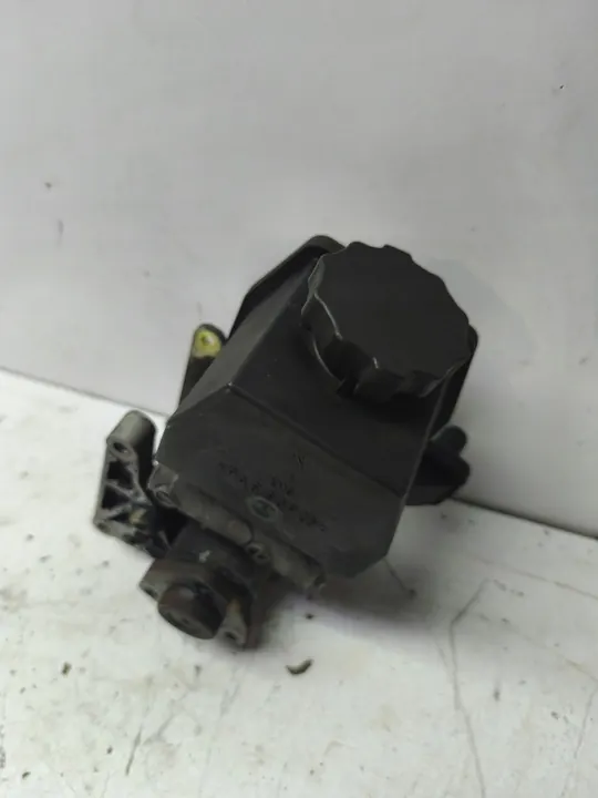 Bomba de direção assistida Mercedes E W210 C W202 2.2 2.5 image 3