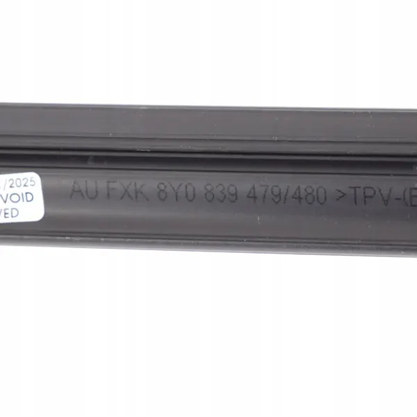 Audi S3 8Y Raamrubber OEM 8Y0839479 Links achter image 10