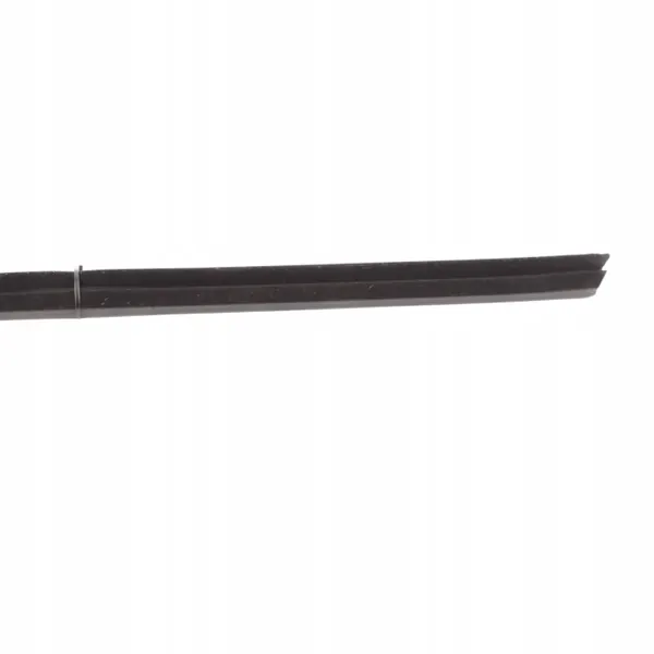 Audi S3 8Y Raamrubber OEM 8Y0839479 Links achter image 5