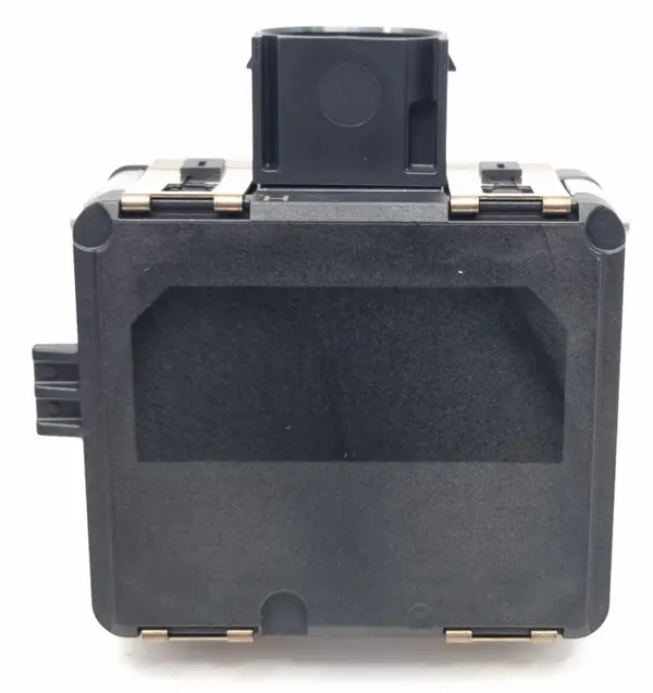Audi Q7 4M radarsensor OEM 4M0907590 - Begagnad image 2