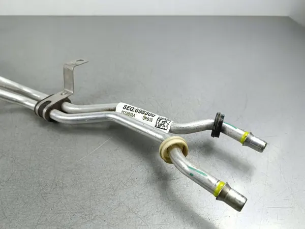 Conduit de refroidissement huile boîte Jeep OE 698300 image 3