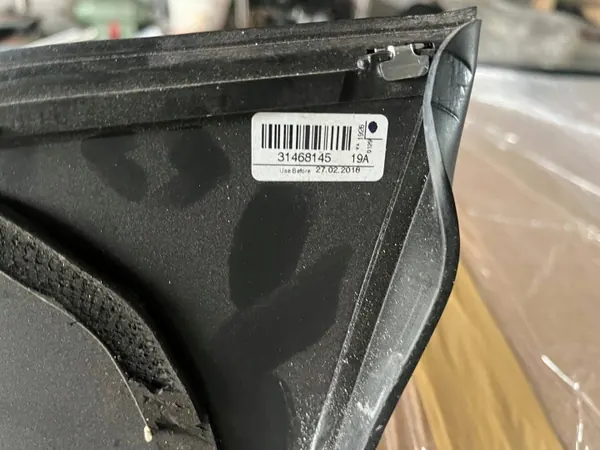 Gebrauchte Volvo XC90 hintere Seitenfenster OEM 31468145 image 3