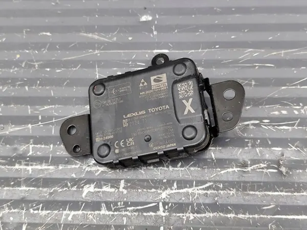 Toyota Yaris Cross Radar Distronic OEM 8821052120 image 2