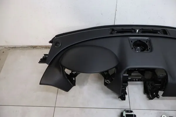 Airbag del Salpicadero Jaguar F-Pace OEM BNE3475 - Usado image 10