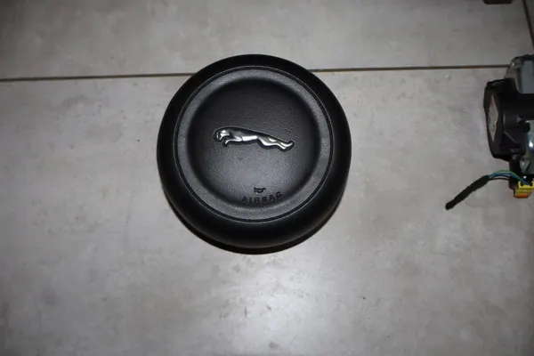 Airbag del Salpicadero Jaguar F-Pace OEM BNE3475 - Usado image 7