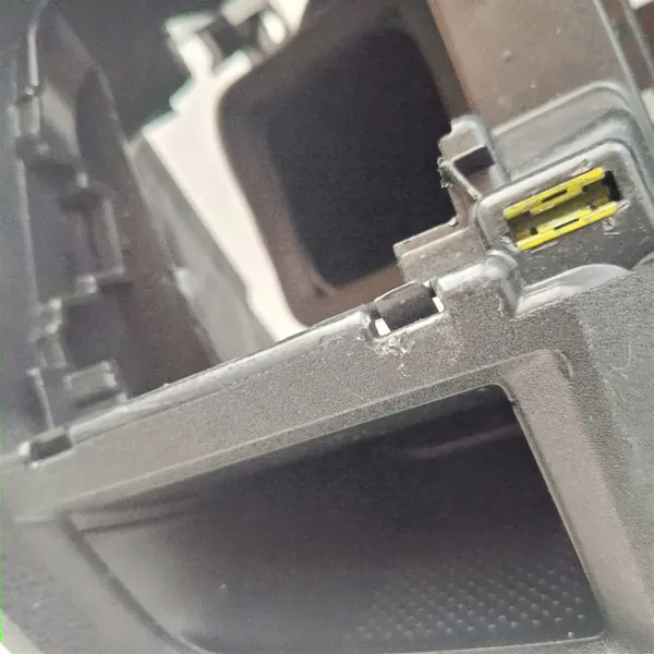 VW T6 Dashboardconsole OEM 7E1857003DL Gebruikt image 3