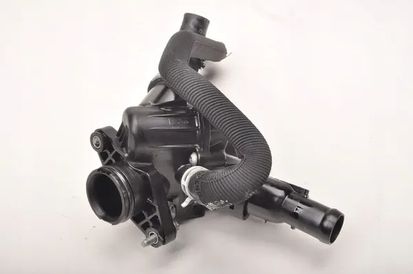 MERCEDES W177 2.0 AMG Carcasa de Termostato A2602002600 image 3