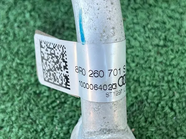 AUDI Q5 8R LIFT JÄÄHDYTYSPUTKI 8R0260701S image 3