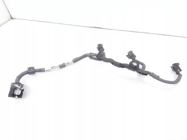 Faisceau d'injecteurs Lexus RX 450H OEM 8212648020 image 2