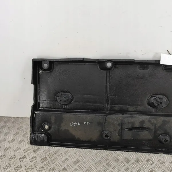 Lexus UX höger underredesskydd 2020 OEM 58165-75020 image 5