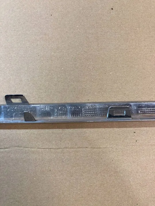 MERCEDES A-KLASS W177 KROM GRILL LIST LEFT FRONT OEM image 8