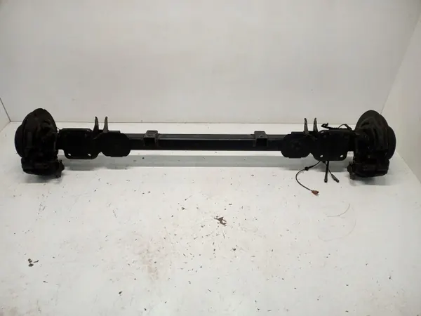 Viga de eje trasero OEM Renault Master III/IV image 2