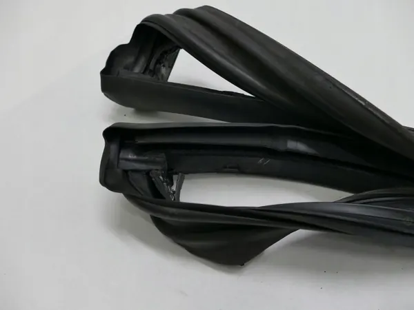 Kattotiiviste OEM A1247800298 Mercedes W207 Cabriolle image 5
